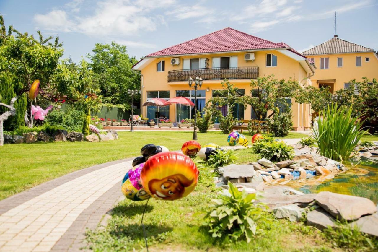 Beauty Complex Hotel Beregszász Kültér fotó