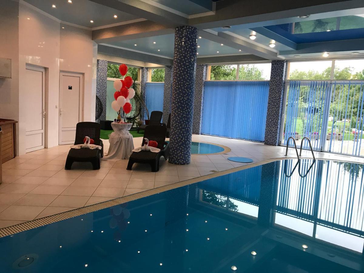Beauty Complex Hotel Beregszász Kültér fotó
